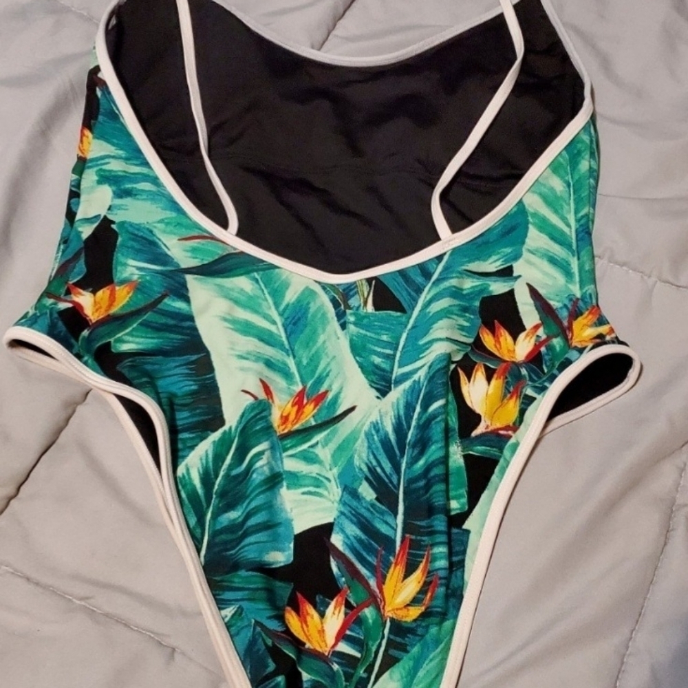 Copy - Tropical one piece bathing suit - Picture 2 of 3
